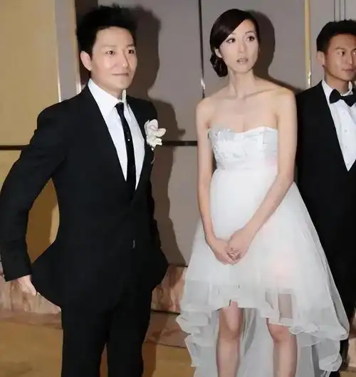 曾以一己之力,在2018年热度强势碾压靳东,江疏影,李乃文!