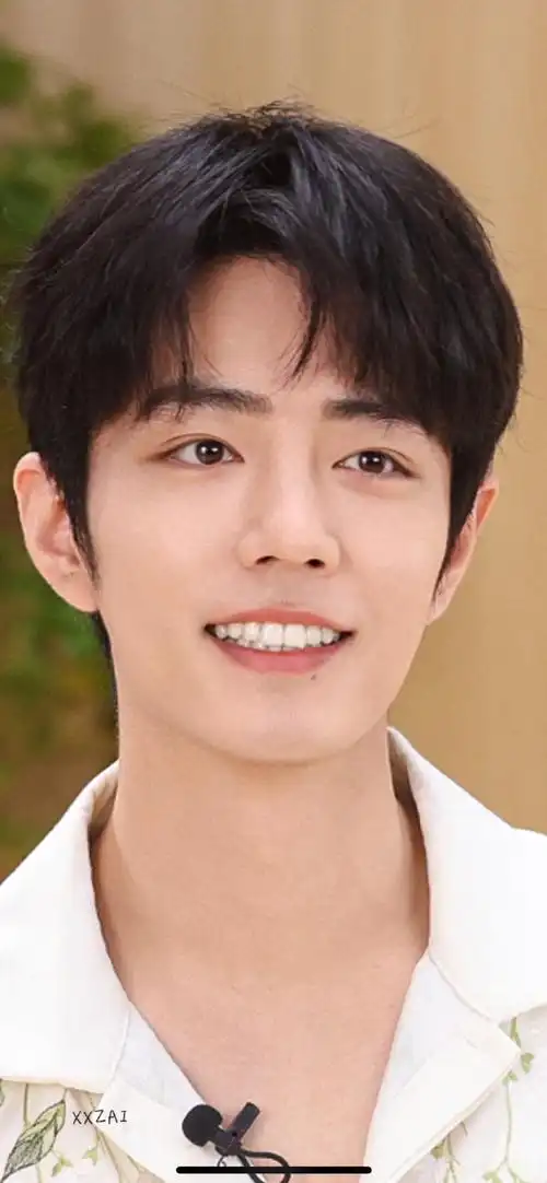 肖战花衬衫直播造型##肖战穿白