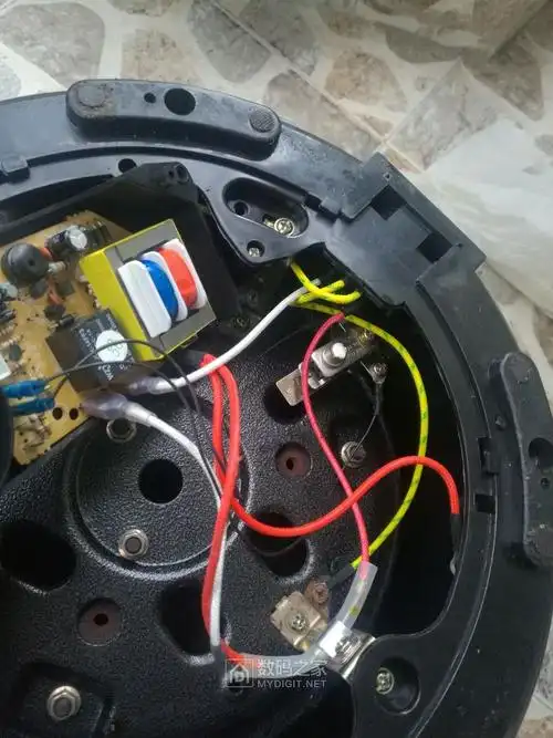 修电压力锅,没工具不行 - 维修达人 数码之家