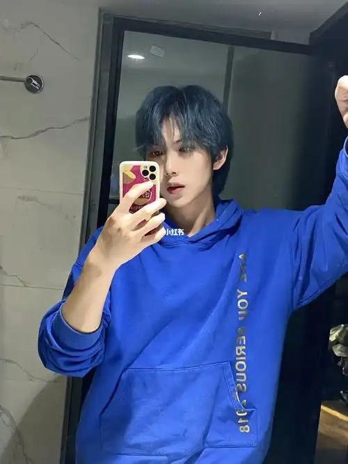 今天做一个蓝发帅哥可以吗