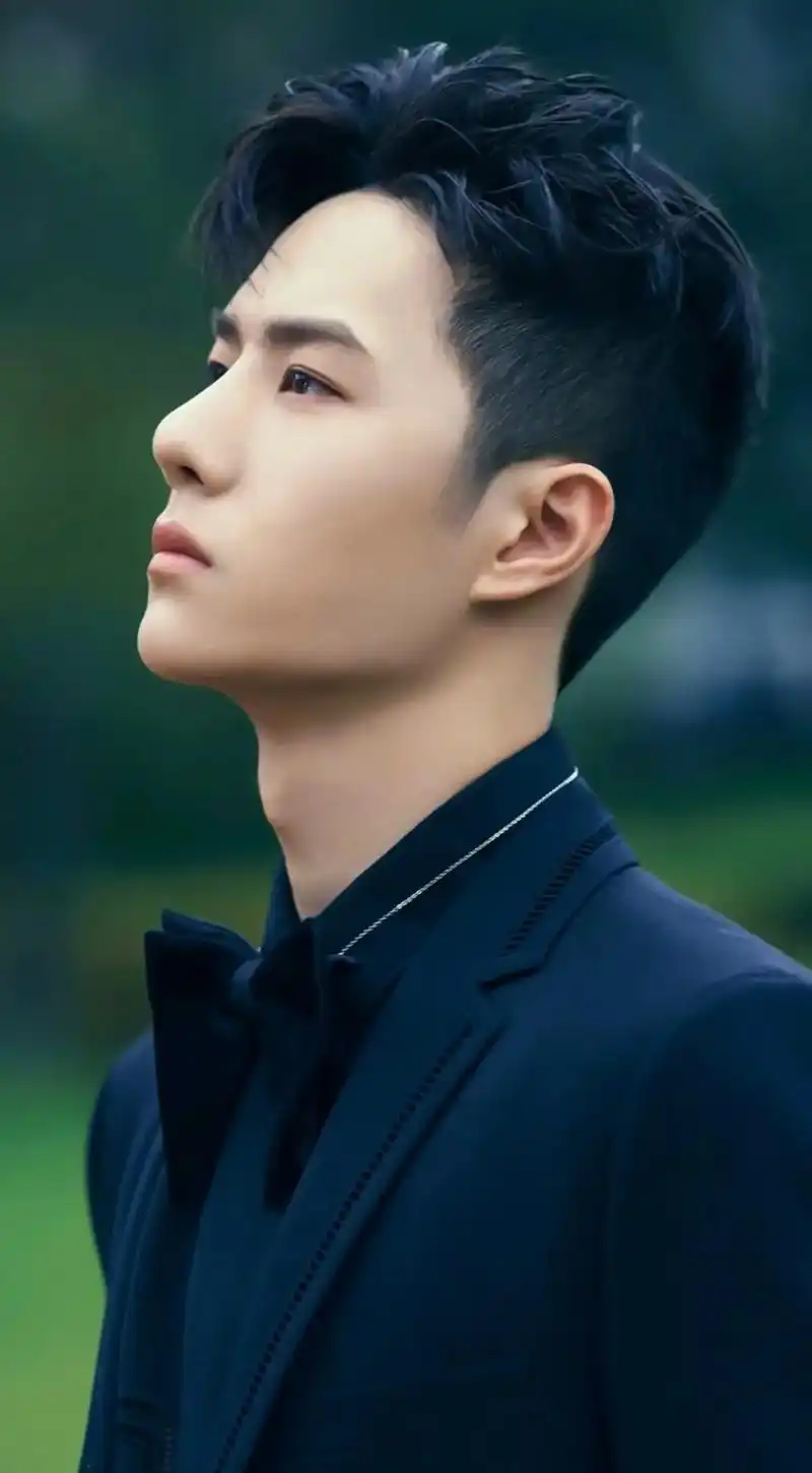 王一博壁纸 #宝藏男孩 #酷盖王耶啵  - 抖音