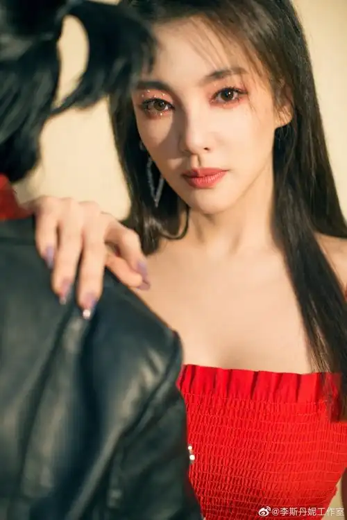 李斯丹妮乘风破浪的姐姐