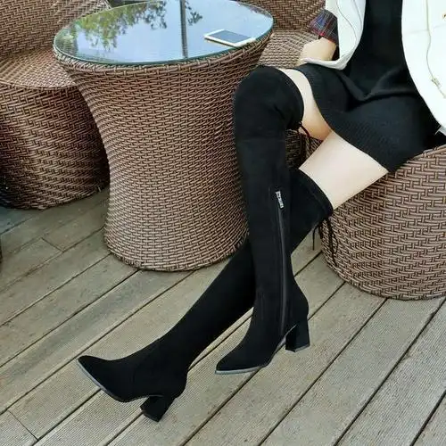 赵雅芝63岁打扮的比小姑娘还要时髦,你要学会也很美|长筒靴|长靴