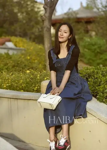 最新华语明星街拍合辑:章子怡心情不错笑开颜!