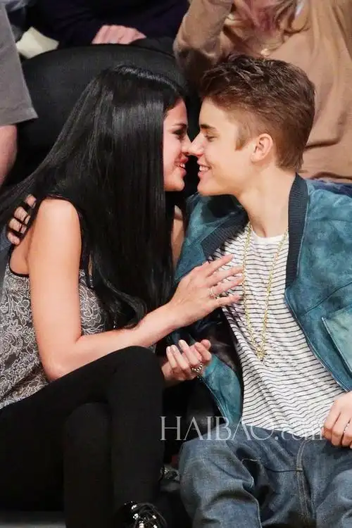 贾斯汀·比伯 (justin bieber) 与赛琳娜·戈麦斯 (selena gomez) 情