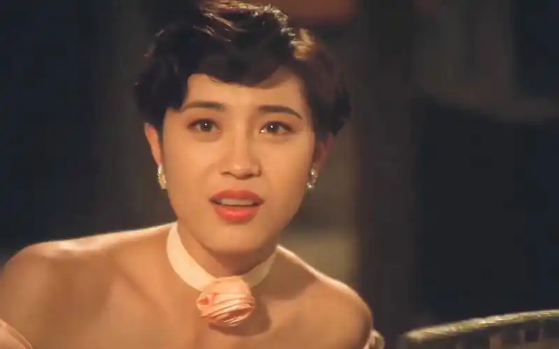 叶倩文经典老歌《潇洒走一回》,熟悉的旋律一起,勾起满满的回忆