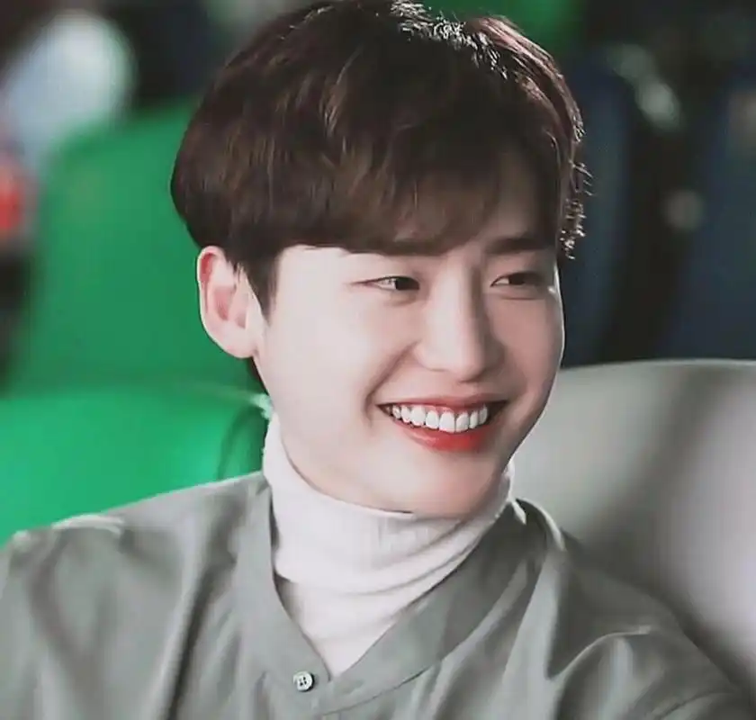 33361009# #微信头像##李钟硕的巫婆