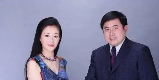 盖丽丽25岁成名因哺乳戏退圈如今是张嘉译海清的老板