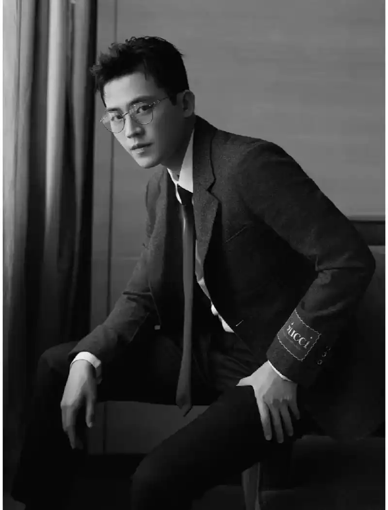 略带几分痞气的帅哥欧豪