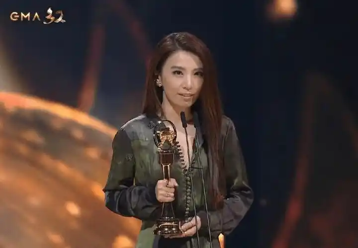 遗珠变歌后田馥甄圆梦第32届金曲奖获最佳国语女歌手奖