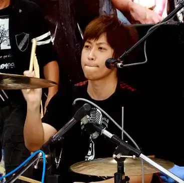 p>陈信宏(阿信),1975年12月6日出生于台湾省台北市北投区,祖籍福建省