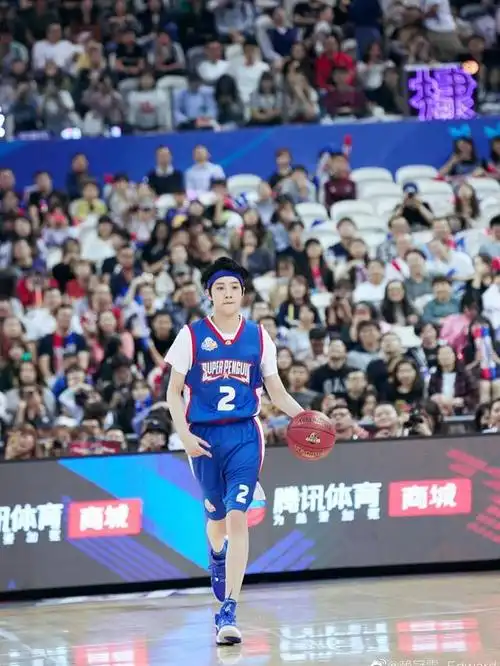 保护"篮球男孩"赖冠霖,穿球服的奶罐真帅