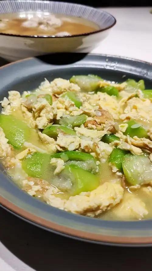 丝瓜炒鸡蛋的做法