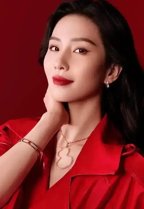 刘诗诗靓丽,性感,身材火辣,更吸引你?|侵权|原创_网易订阅