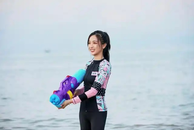 阿云嘎,李汶翰,吴宣仪,黄新淳,金子涵五位高