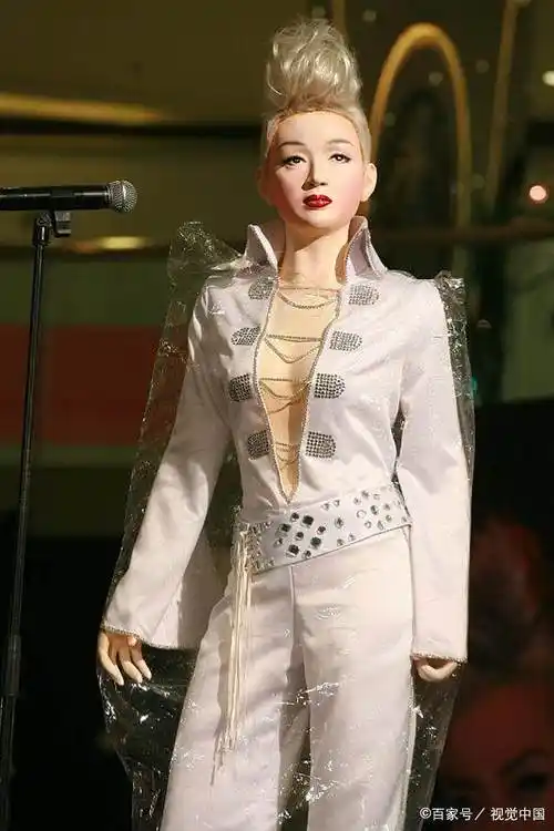 梅艳芳:最遗憾没遇到让我穿上婚纱的人,最开心有那么多人喜欢我