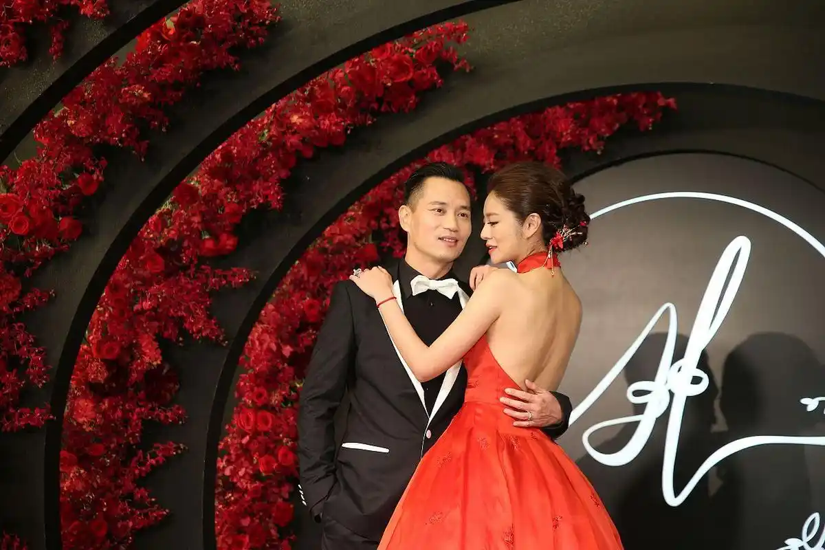 安以轩  安以轩老公陈荣炼被控83项罪,"赌底面"总转码数约309亿人民币