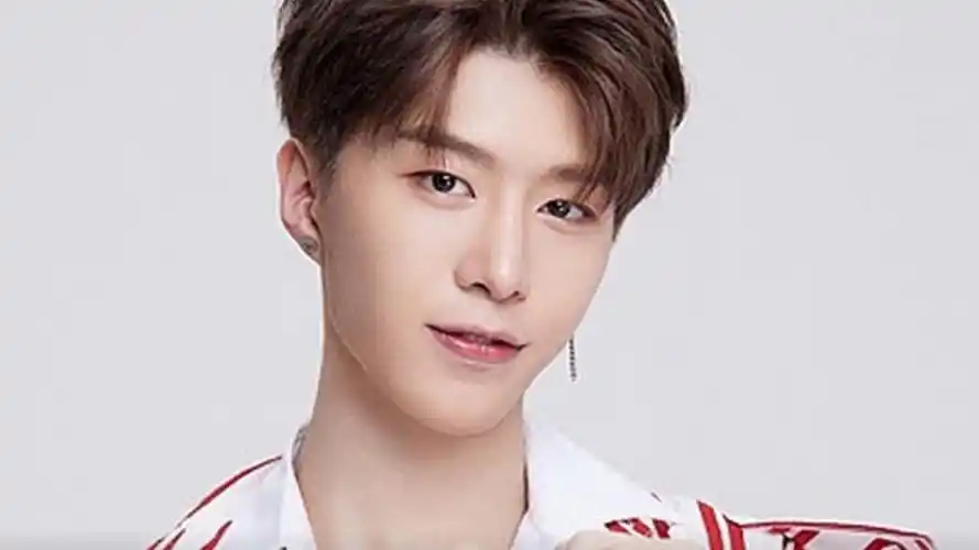 范丞丞的出生日期与八字