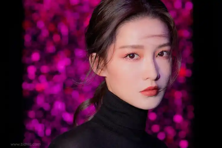 李沁壁纸3000x2000px