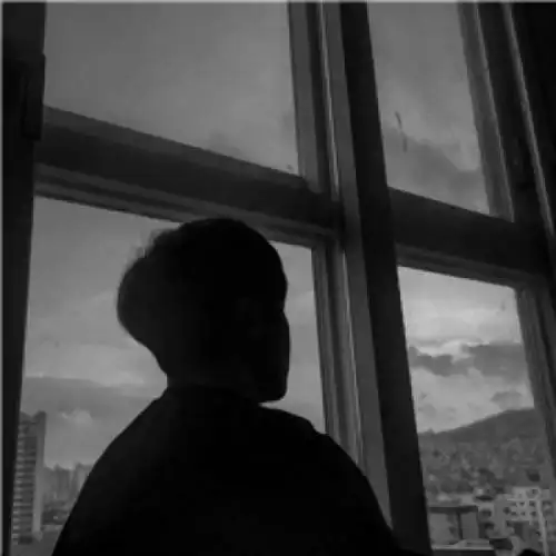 男生侧脸头像伤感