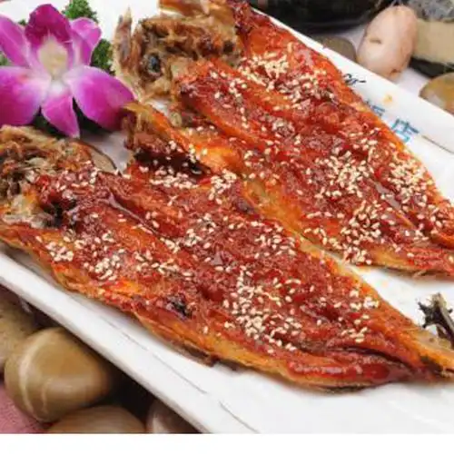 香辣明太鱼开袋即食整条烤明太鱼手撕明太鱼干朝鲜族风味一份两条 香