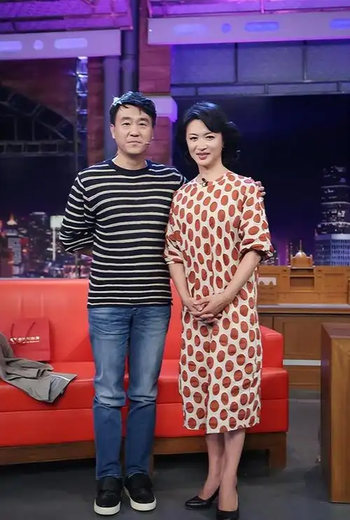 回顾何冰结婚几十年从没有过绯闻看妻子是谁就知道了