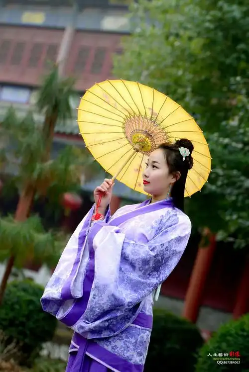 春天的气息―镜头下的大兴善寺汉朝美女