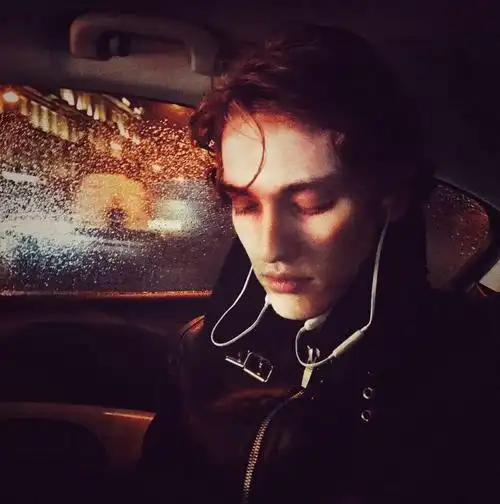 julian mackay一个来自俄罗斯的芭蕾舞者