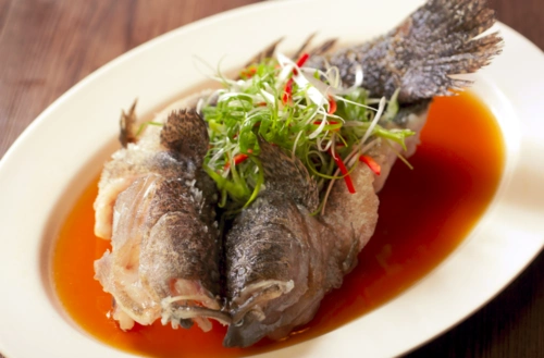 招牌胡椒虾,柠檬虾,清蒸蒜泥虾,盐炝虾,酸辣虾,鸡粒豆腐煲,清蒸笋壳鱼