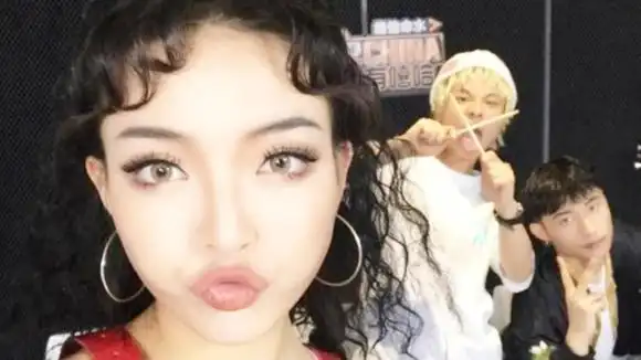 vava过往黑历史被扒?女说唱第一人要凉?-音乐视频-搜狐视频