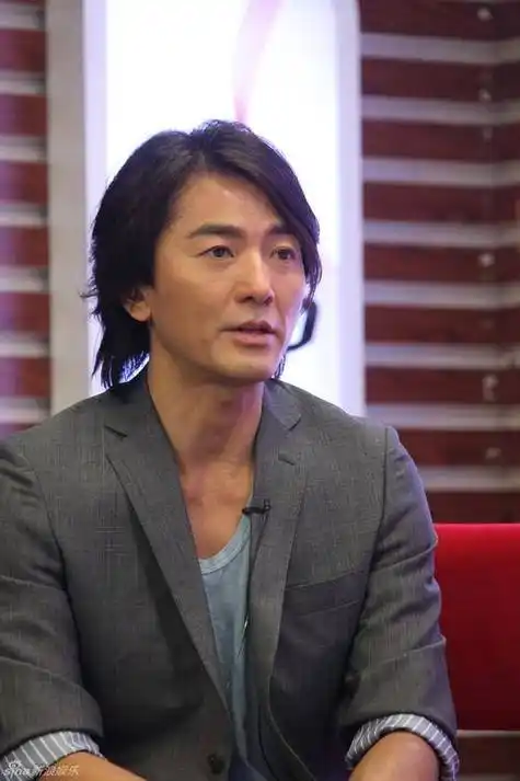 原创郑伊健曾比四大天王还红为何如今落魄成十八线陈小春说出实情