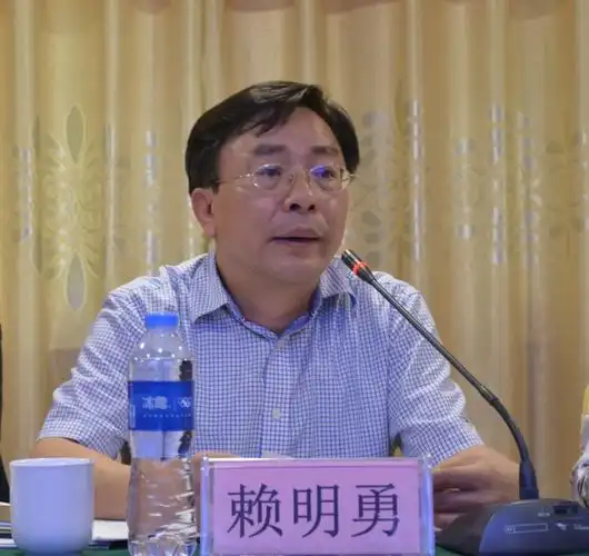 厅长周建元,省自然资源厅副厅长张皓,省住房和城乡建设厅副厅长易小林