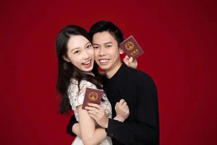 结婚登记照对比2