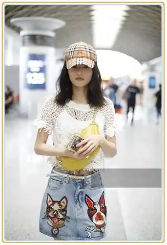 86斤张韶涵穿露脐装竟显赘肉?网友:饿出来的身材终究经不起考验