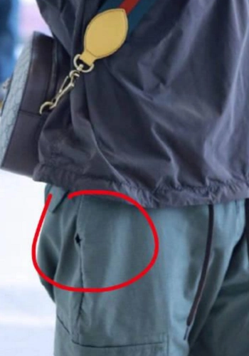 有种"节俭"叫肖战的裤子,破了洞还穿,网友:缝缝补补又三年!