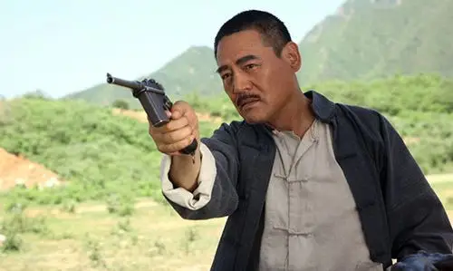 《打狗棍》如今离婚后将财产全部都给妻子,网友:真男人|巍子|打狗棍