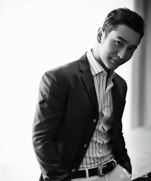 离婚一年后杨颖和黄晓明顶峰相见