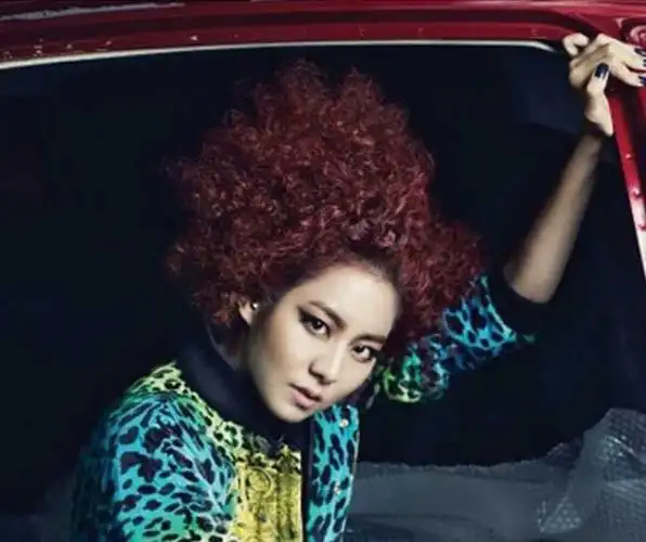 女士短发时尚锡纸烫发型图片 时尚女士短发锡纸烫发型图赏 - 发型设计