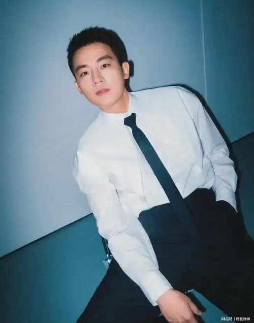 曝宋茜欧豪隐婚引热议,宋茜工作室发文辟谣,相关内容为恶意造谣|唱片