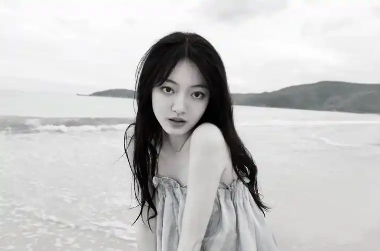 表演_关晓彤_发展