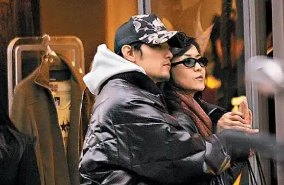 侯佩岑因母亲遭受非议却凭实力变名媛成周杰伦唯一承认女友