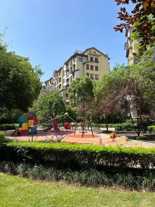 龙湖紫云台五组团 电梯房 南北通透 交通便利 低密度社区