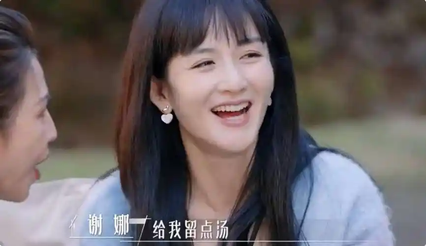 当听到霍建华前任名字时,林心如下意识动作表情很微妙_乔恩_陆毅_鲍蕾