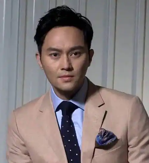 娱乐圈难得的5个好男人,长着一张多情的脸,一生却只钟情于一人_张智霖