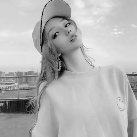 女生头像霸气超拽真人黑白,很特别我很喜欢