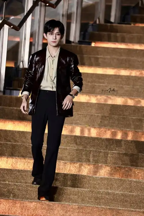 易烊千玺龚俊内场同框##vogue时尚之力盛会