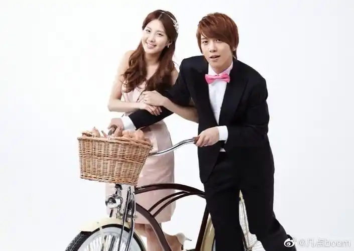 2010年第一次恋爱的徐贤认识了很多次恋爱经验在事业上却是后辈的郑容