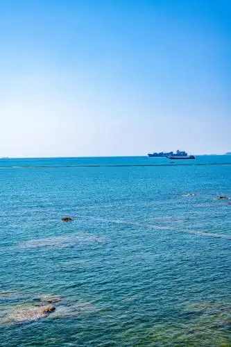 中国山东青岛八大关海边海滩景观