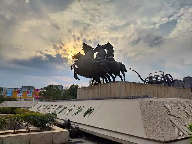 周王城天子驾六博物馆 - 一夏拾光 - 图虫