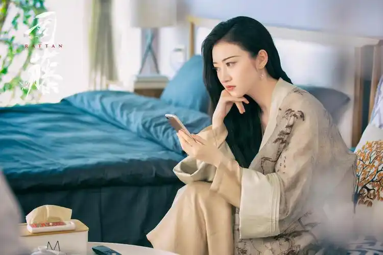 网剧《司藤》口碑热度稳步攀升 持续催"糖"网友期待值爆棚